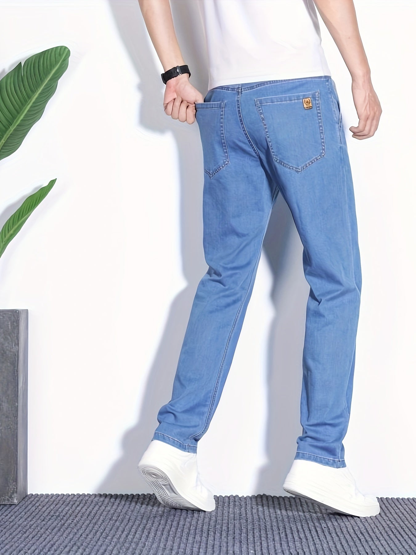 Men's Summer Regular Fit Jeans Lightweight Breathable Denim Solid Color