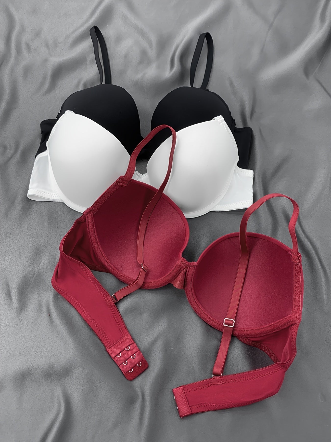 Women's Shapewear Bra Set with Shaping and Gathering