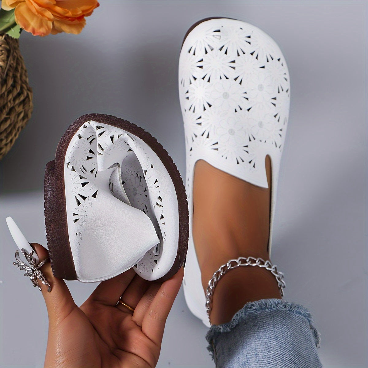 Women's Slip-On Flats with Floral Cut-Out Design, Soft Sole, Non-Slip Rubber