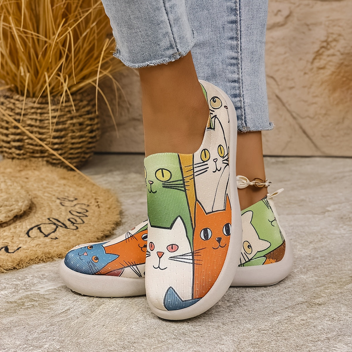 Women's Cat Print Slip-On Sneakers Breathable Mesh Lightweight Casual Shoes