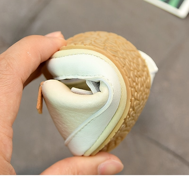 Kichkina erkak bolalar uchun sport poyabzali Yengil PU Moire Tassel sozlanadigan tutqichli siljish bilan Bahor yoz