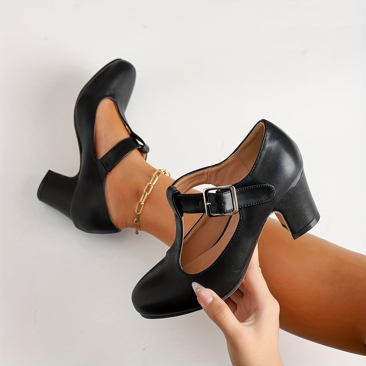 Women's Black Faux Leather Mary Jane Thong Sandals with Chunky Heel