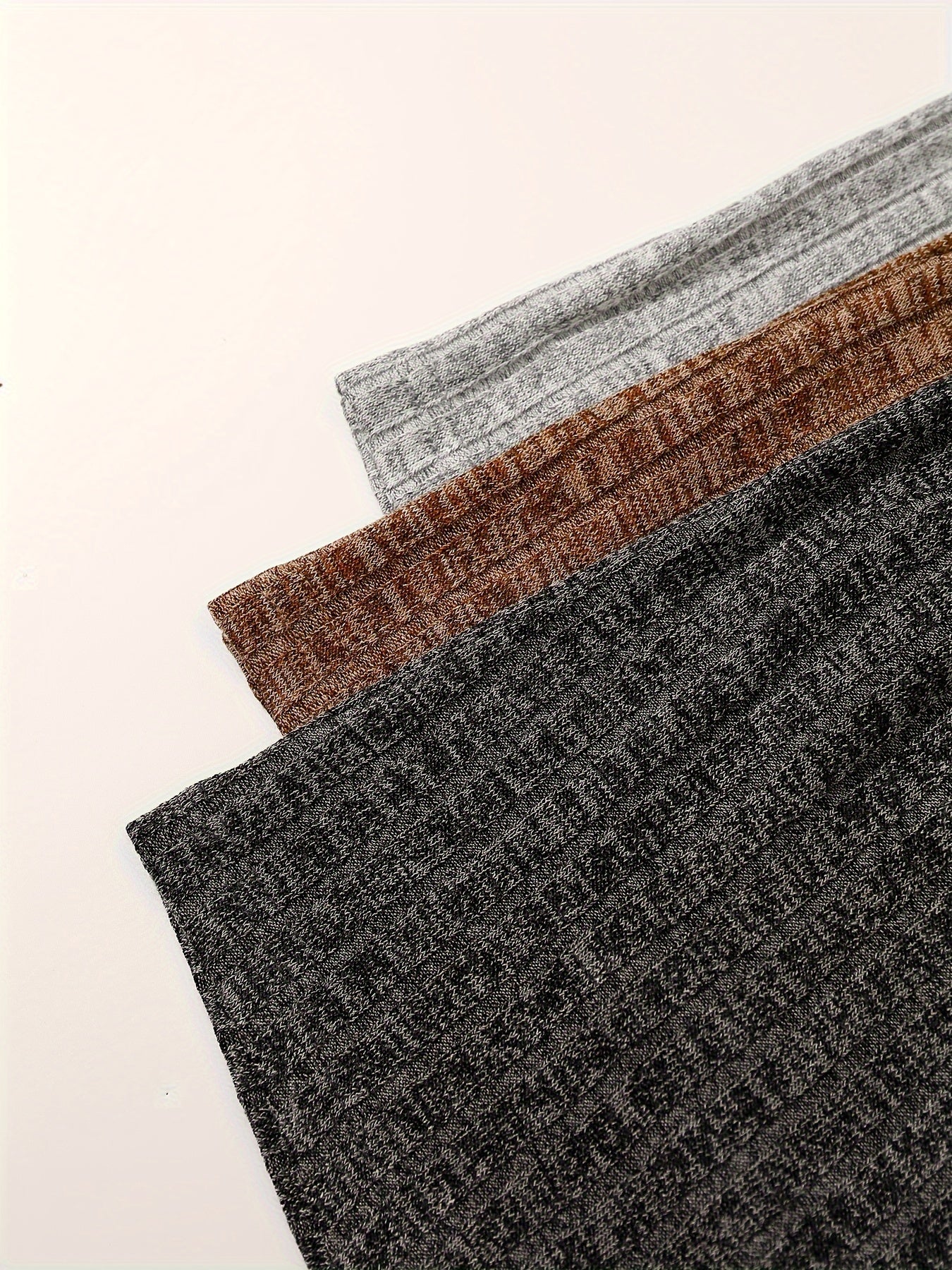 3-компонентный рифленый комплект для отдыха для женщин, включающий повседневный топ без спинки и шорты на шнуровке.