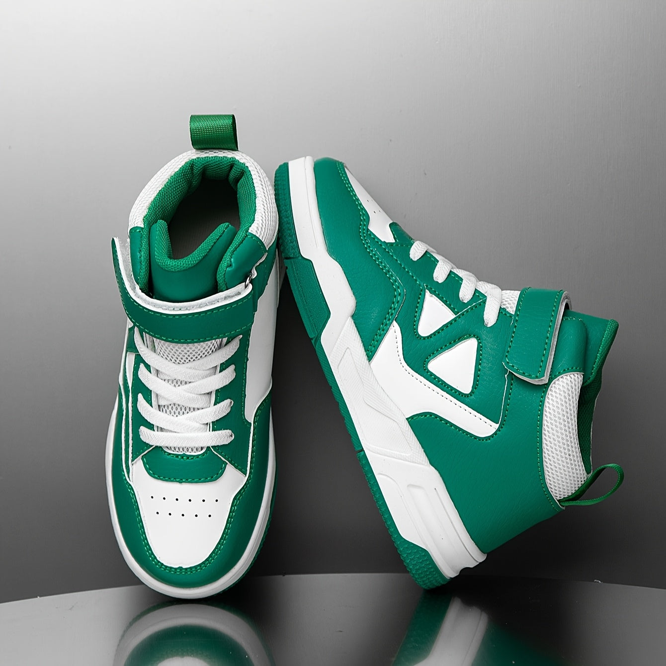 Zapatillas altas para niños con bloques de colores geométricos, cierre de velcro y parte superior de PU duradera