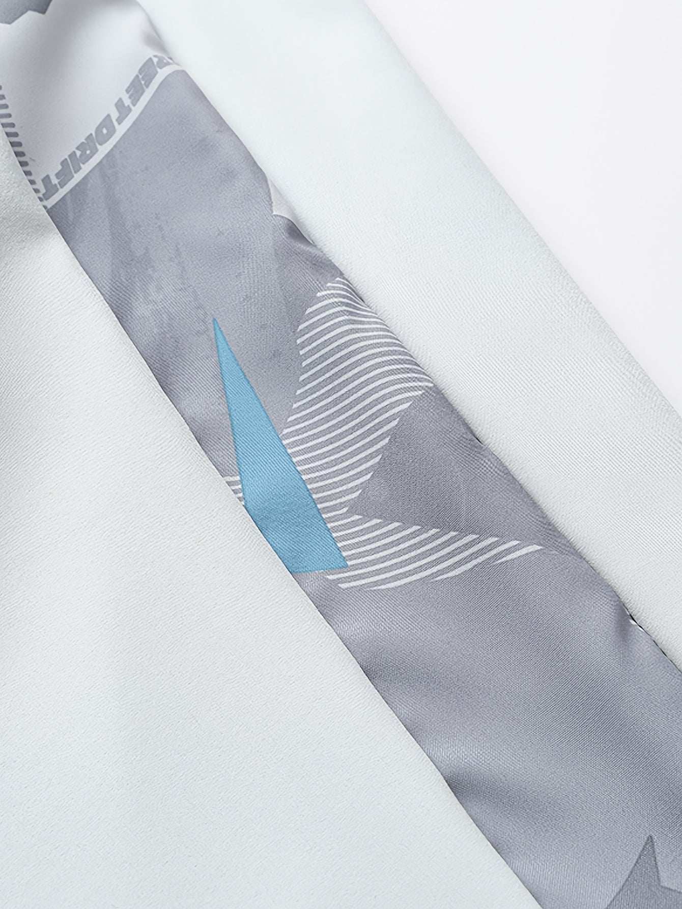 Men's Camo Windproof Athletic Set Hooded Jacket and Pants Quick-Dry Breathable Reflective Full-Zip Sportswear