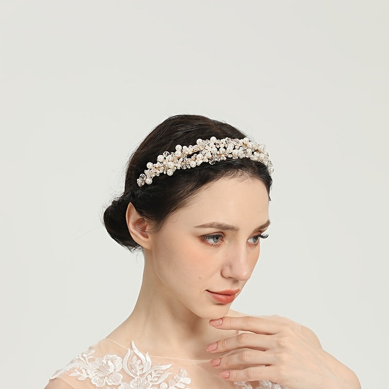 Silvery Rhinestone Bridal Tiara Wedding Headband with Crystal Accents and Alloy Design