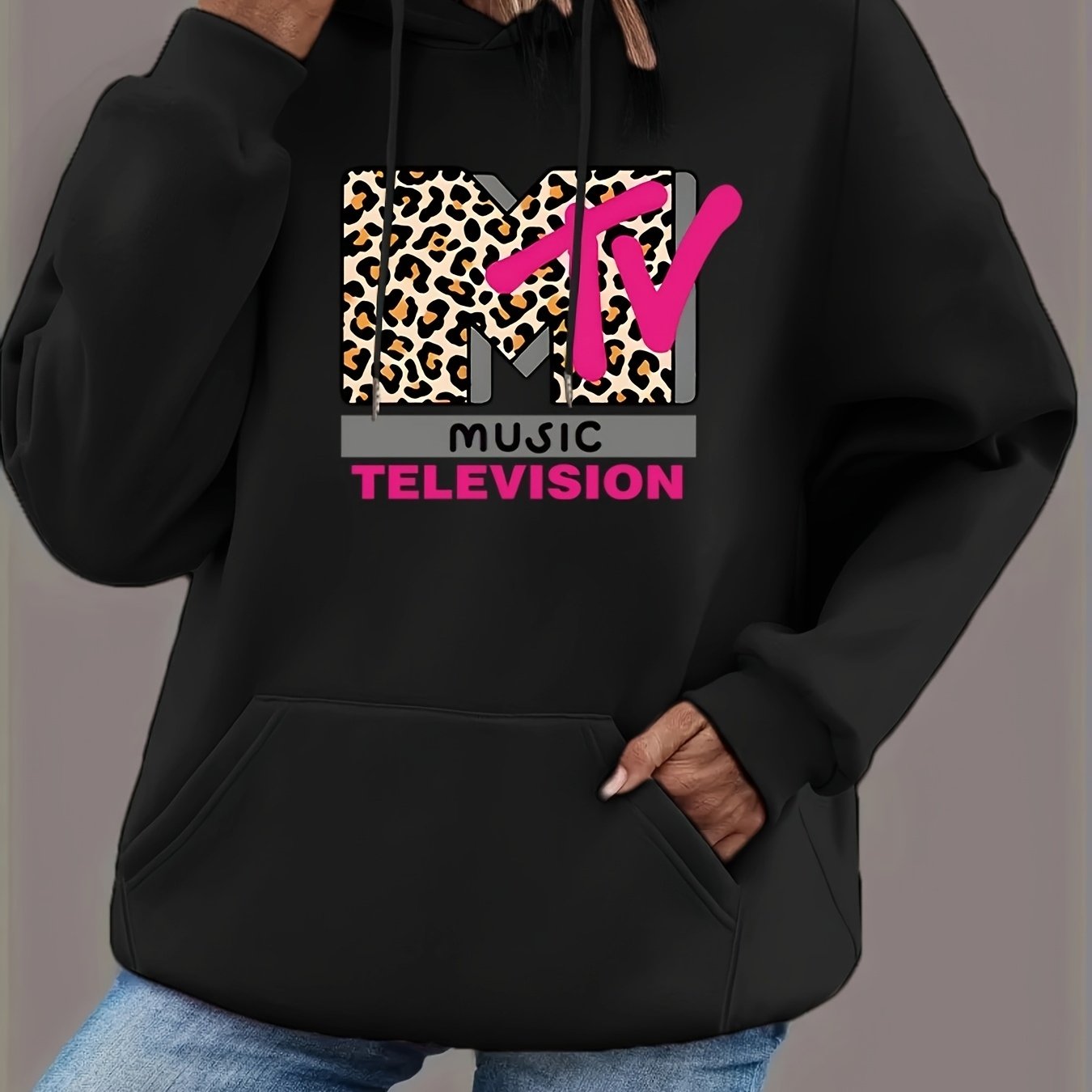 Plus Size Women's Hoodie Polyester Blend Oversized Casual Pullover with Pockets and Leopard Print