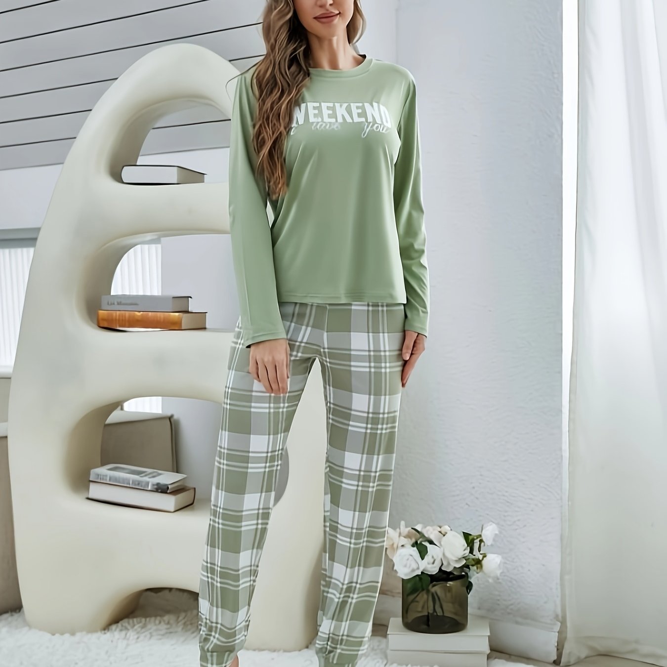 Conjunto de pijama para mujer con top de letras y pantalones de cuadros para otoño y descanso