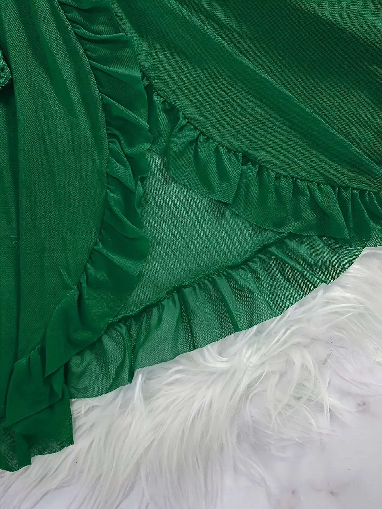 Ночная платье с кружевной отделкой и открытой спиной, с рюшами по низу, комплект с thong - Смесь полиэстера, прозрачные детали