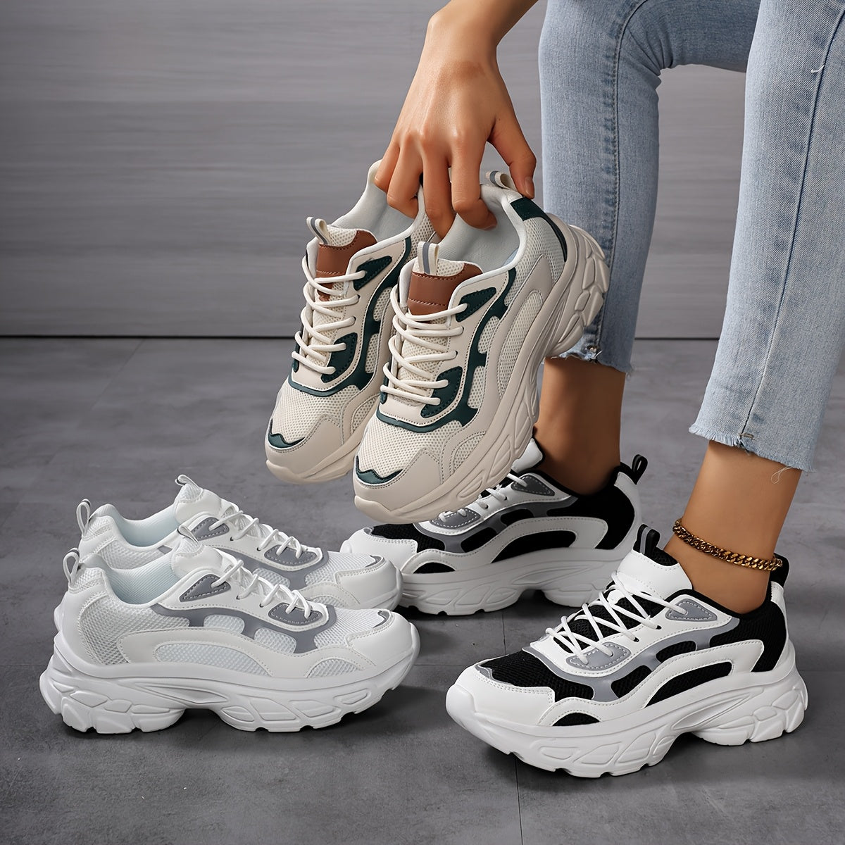 Women's Breathable Mesh Running Shoes with Thick Soles Casual Sneakers for All-Season Outdoor Activities