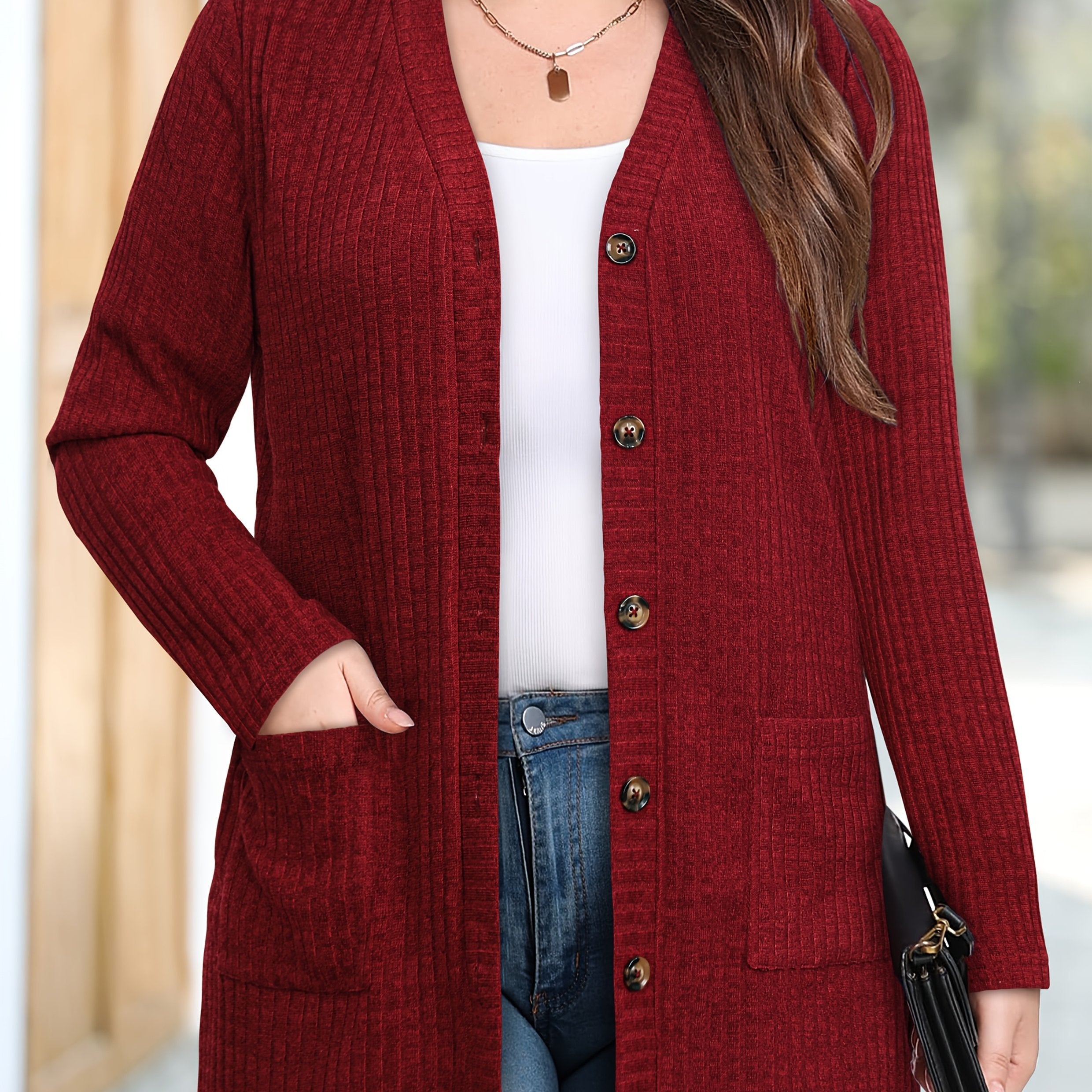 Zarif, mashhur ayollar jeki, cho'ntaklar va kamarlari bilan kengaytirilgan o'lchamlarda