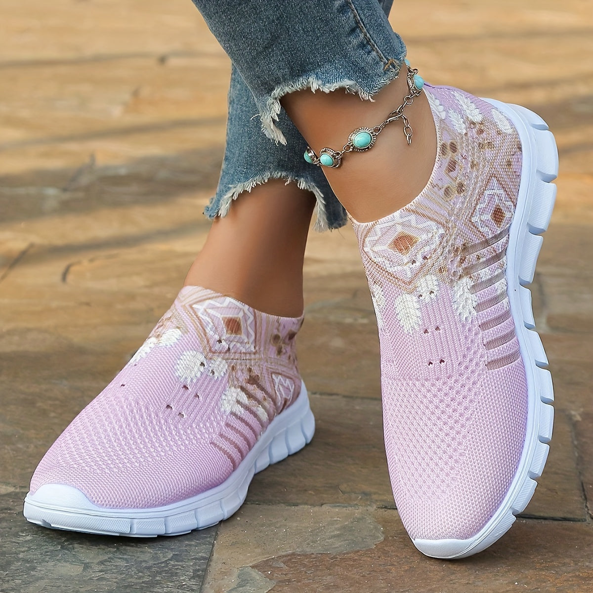 Women's Slip-On Sneakers Breathable Lightweight Low Top Walking Shoes