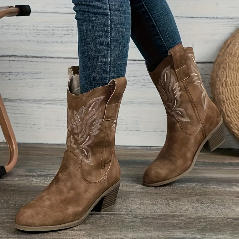 Женские сапоги-ковбои до середины икры с заостренным носком и массивным каблуком, кожаные, всесезонные