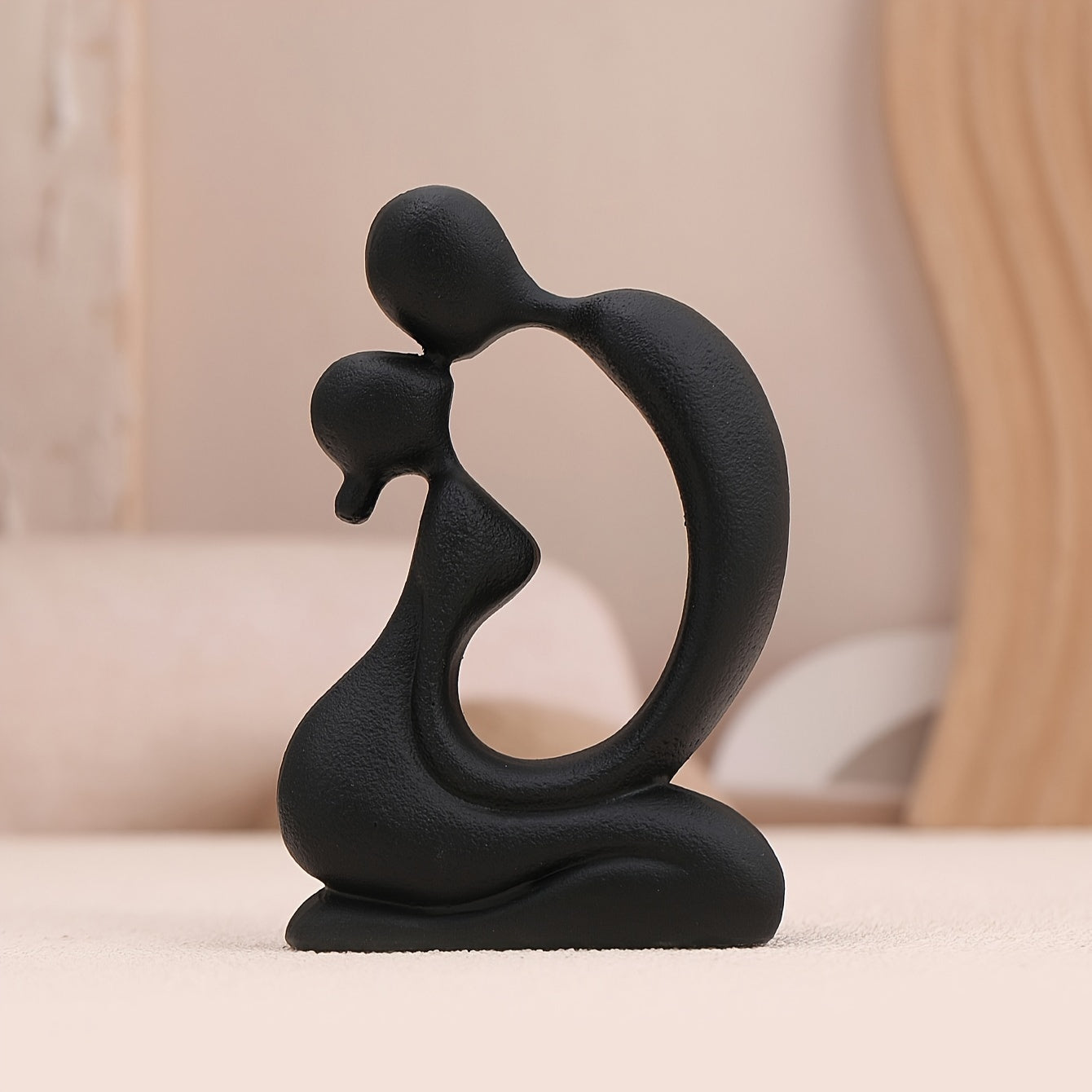 Abstract Resin Couple Sculpture for Indoor Outdoor Decor