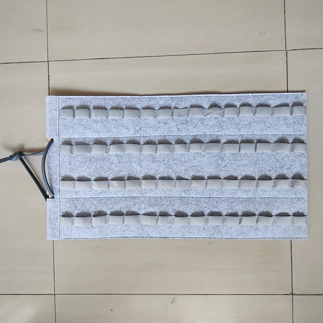 Estantería de almacenamiento de pared con 10 estantes de poliéster para organización de juguetes en la sala de estar