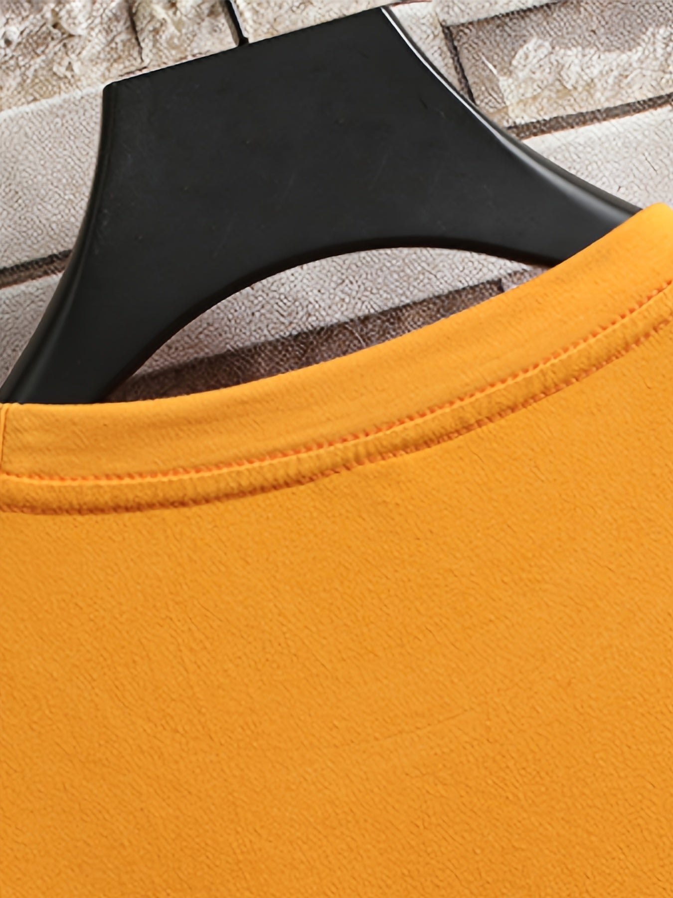 2023 yil bahor-yaz qisqa yengli T-ko'ylak, yosh erkaklar uchun Amerika moda logotipi bosma, yumaloq bo'yin va tasodifiy uslubga ega.