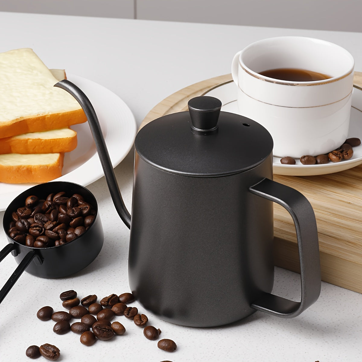 Black Hand-Brew Coffee Pot Stainless Steel with Lid and Slim Spout