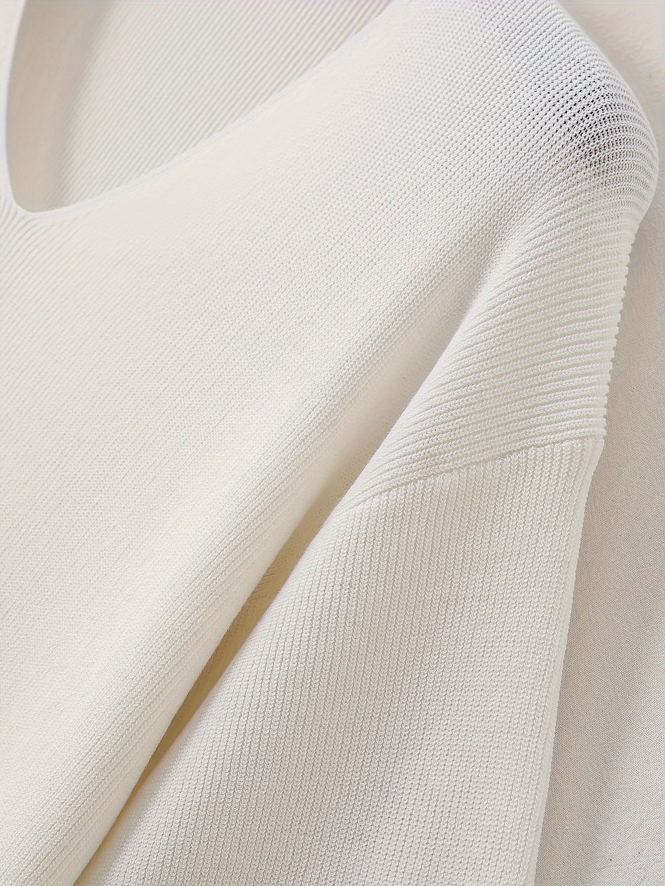 Men's Plus-Size Casual V-Neck Knit Sweater Summer Loose Fit Solid Color