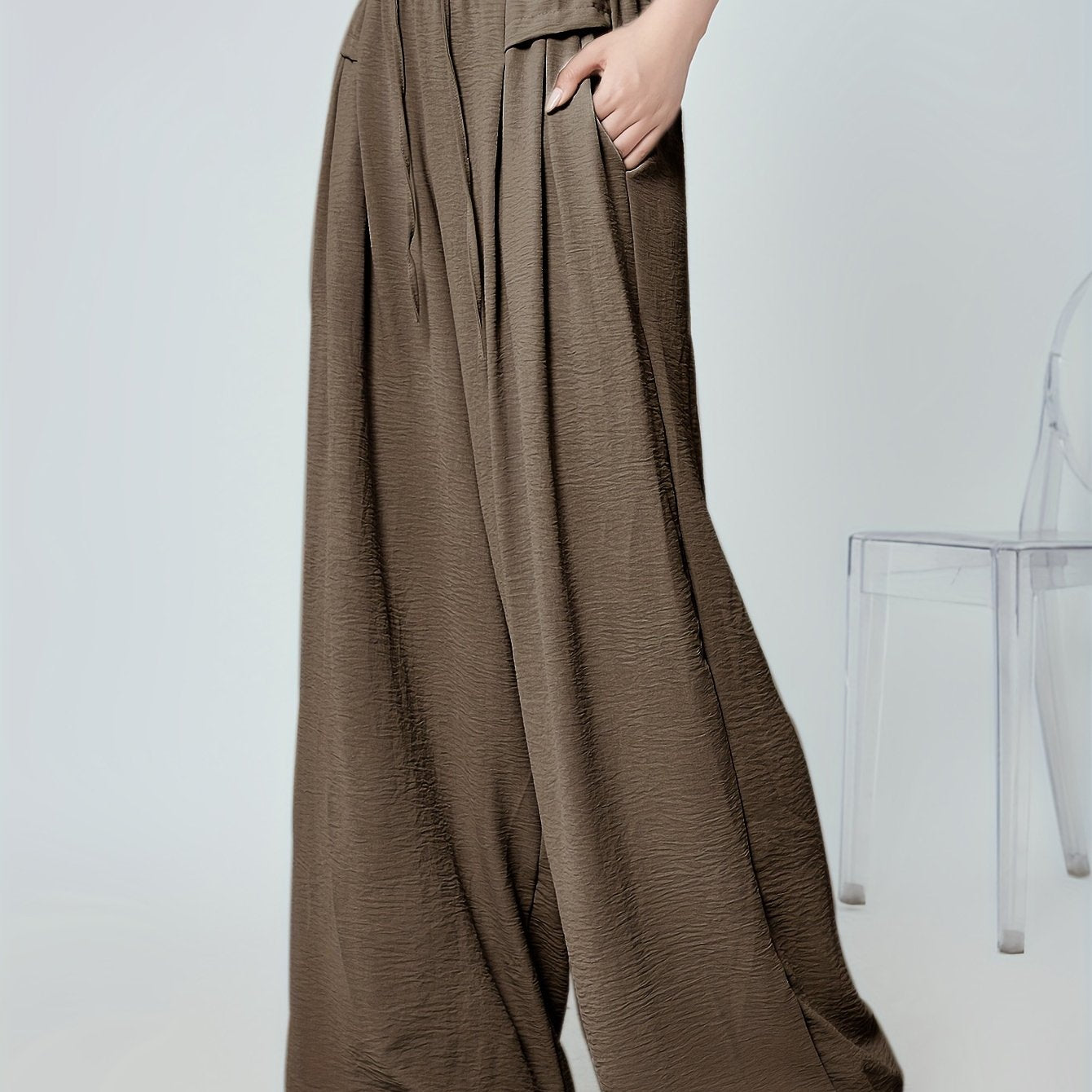 Women's Woven Polyester Lounge Pants with Pleated Details and Pockets