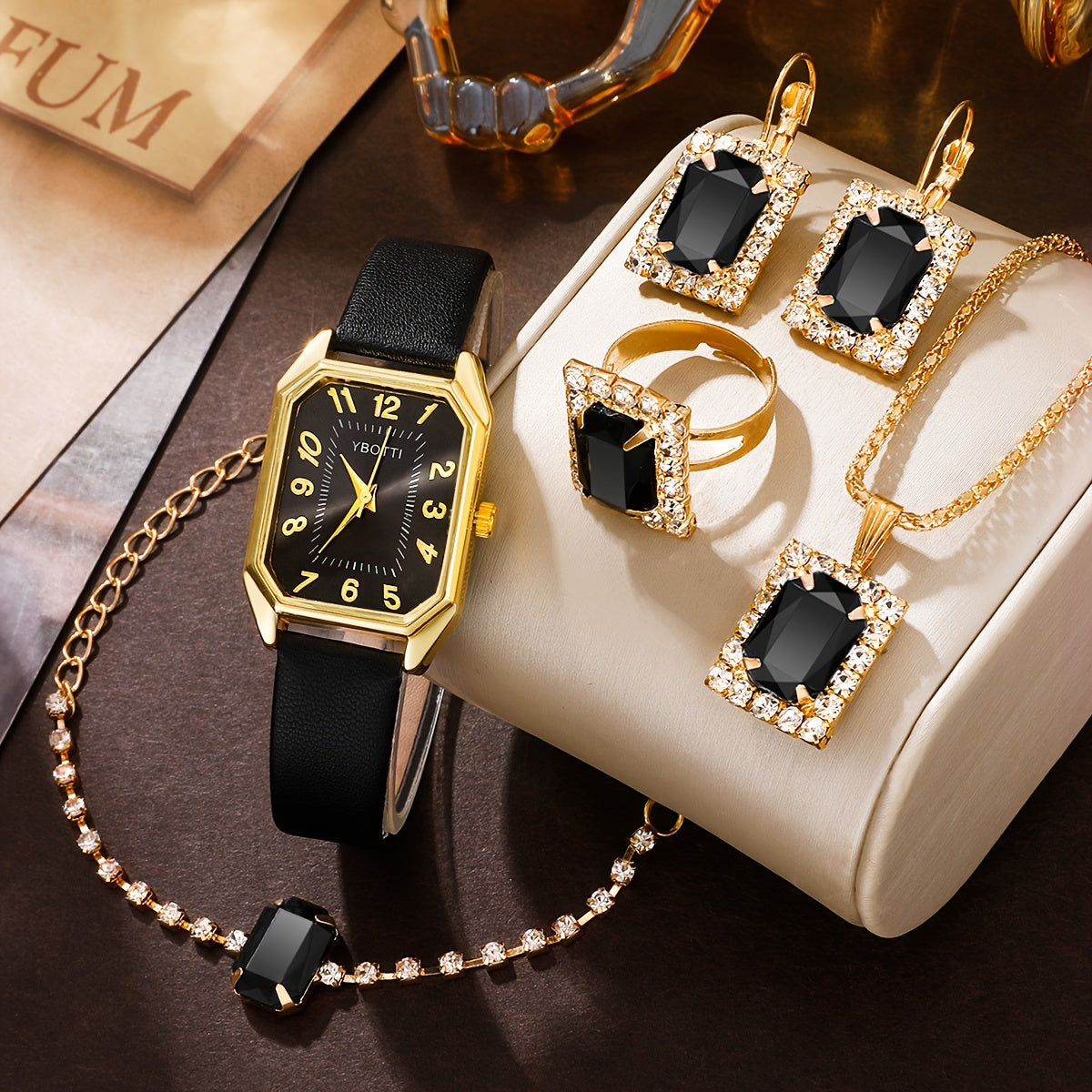 Set of 5 Women's Retro Rectangle Quartz Watches with Leather Bands and Jewelry Gift