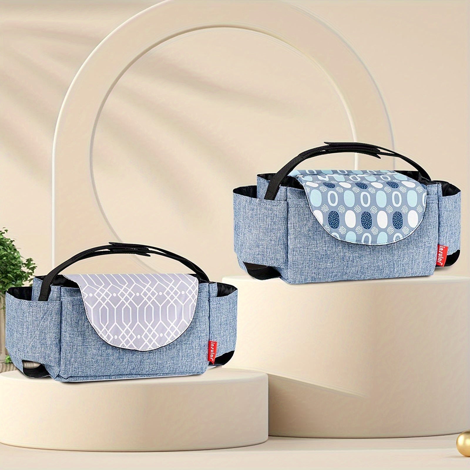 Органайзер для коляски для маленьких детей, изготовленный из прочного полиэстера с карманами для бутылочек и подгузников, идеален для занятых родителей.