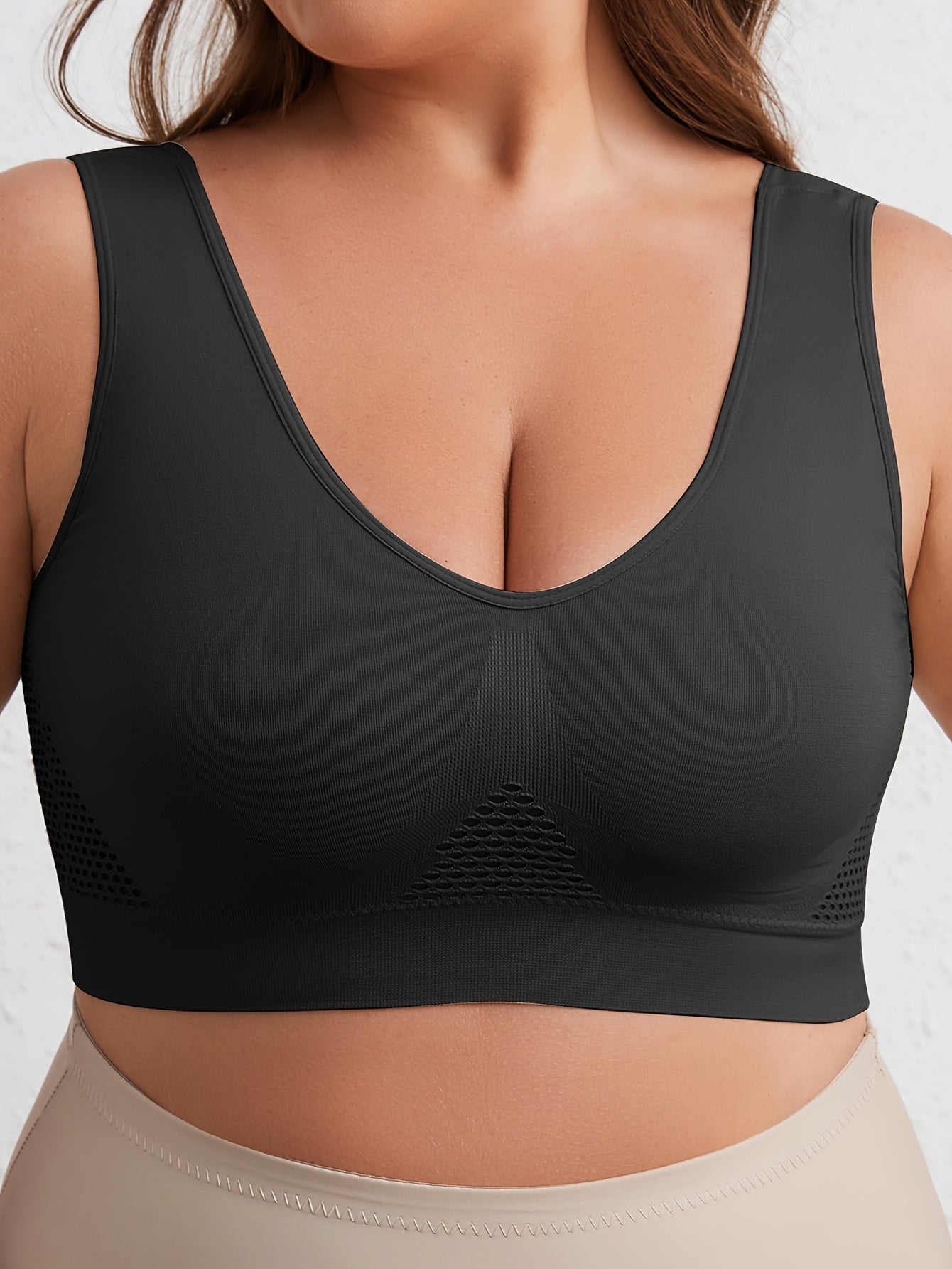 Women's Plus Size Sports Bra Breathable Mesh Black Gym Workout