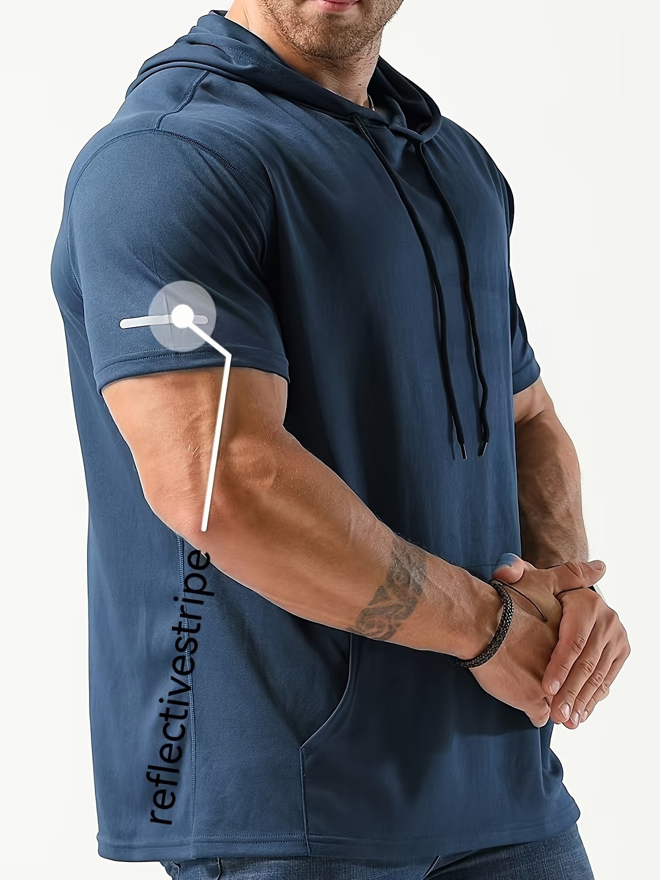 Erkaklar uchun tasodifiy kapüşonli futbolka, yugurish va mashg'ulotlar uchun ideal, nafas oladigan polyesterdan tayyorlangan, tortish ipi va aks ettiruvchi tafsilotlar bilan.