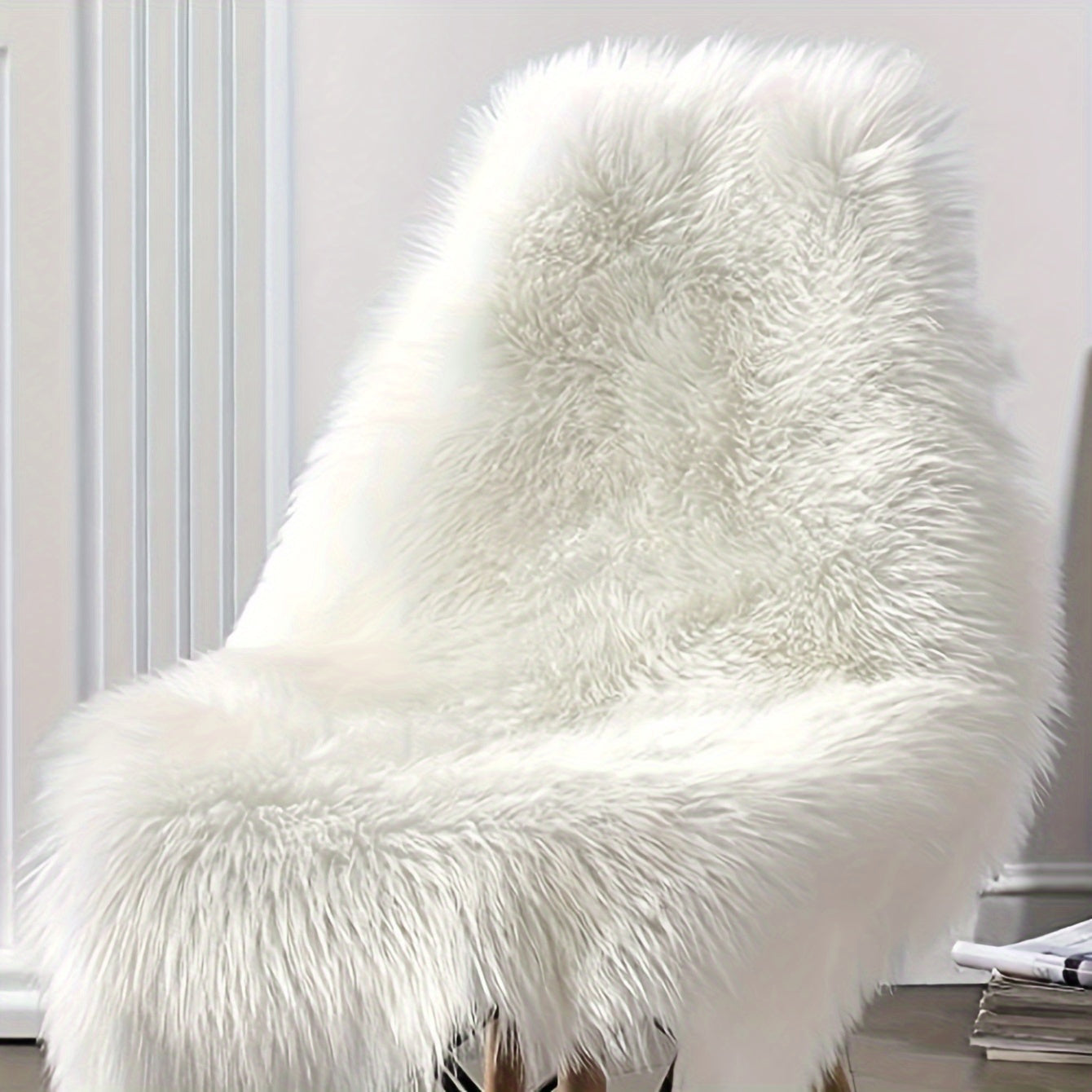 Plush Faux Fur O'rindiq Yostiq - Qishki Issiqlik uchun Qulay, Sirpanmaydigan Gilam - Yotoqxona, Yo'l, Ofis uchun Mukammal - Mashinada Yuvish Mumkin, Polyester va Akril Aralashmasidan Yasalgan Faux Fur Material