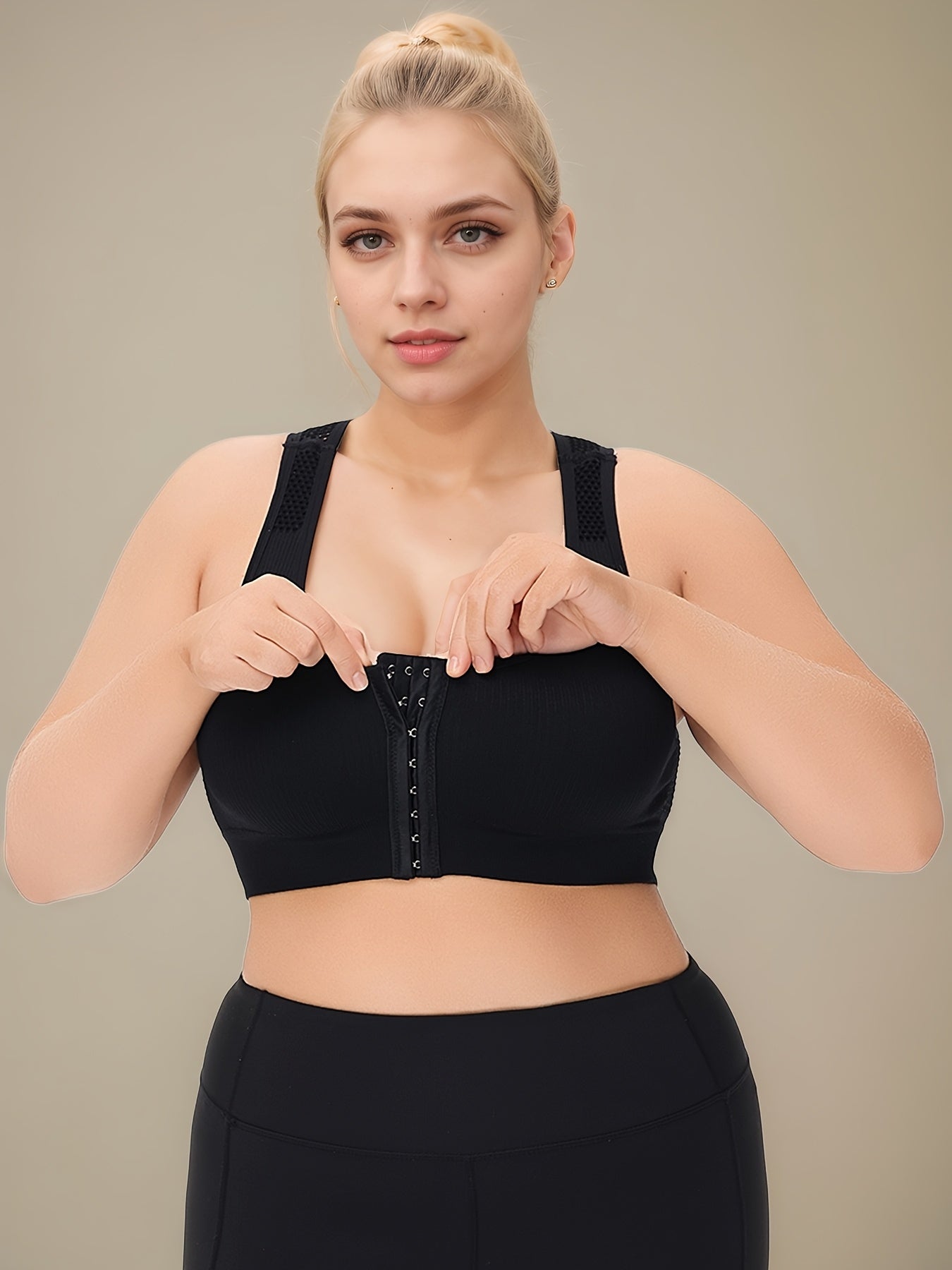 Бюстгальтер спортивный бесшовный для полных размеров, дышащий с вырезом "холлоу" на спине для йоги и бега