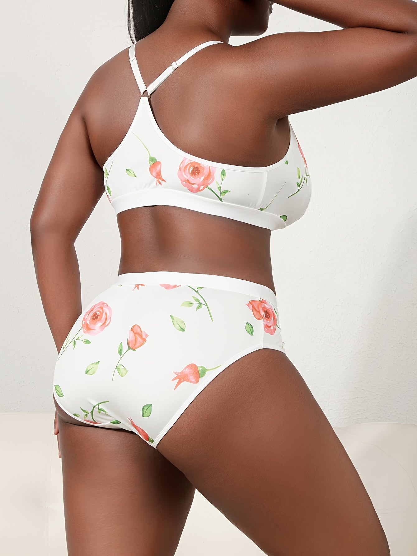 Набор женского белья больших размеров с цветочным принтом, с racerback, бюстгальтером plunge и трусиками