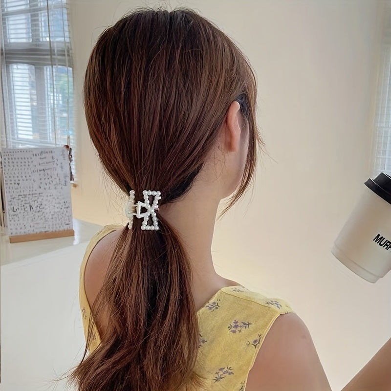 Set of 6 Vintage French Style Hair Clips with Hollow Design and Imitation Pearl Details