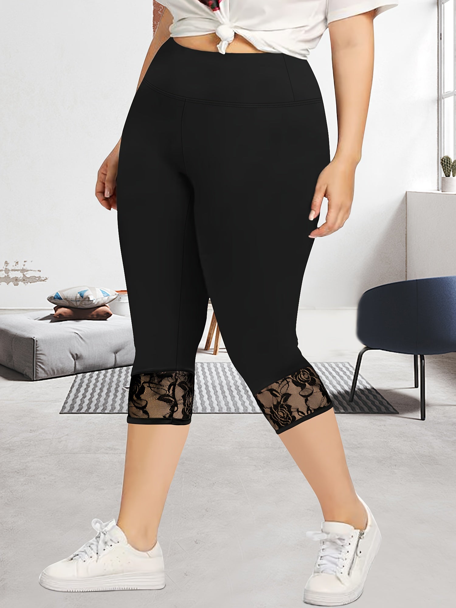 Women's Plus Size High-Waist Capri Leggings with Lace Trim Stretchy Solid Color