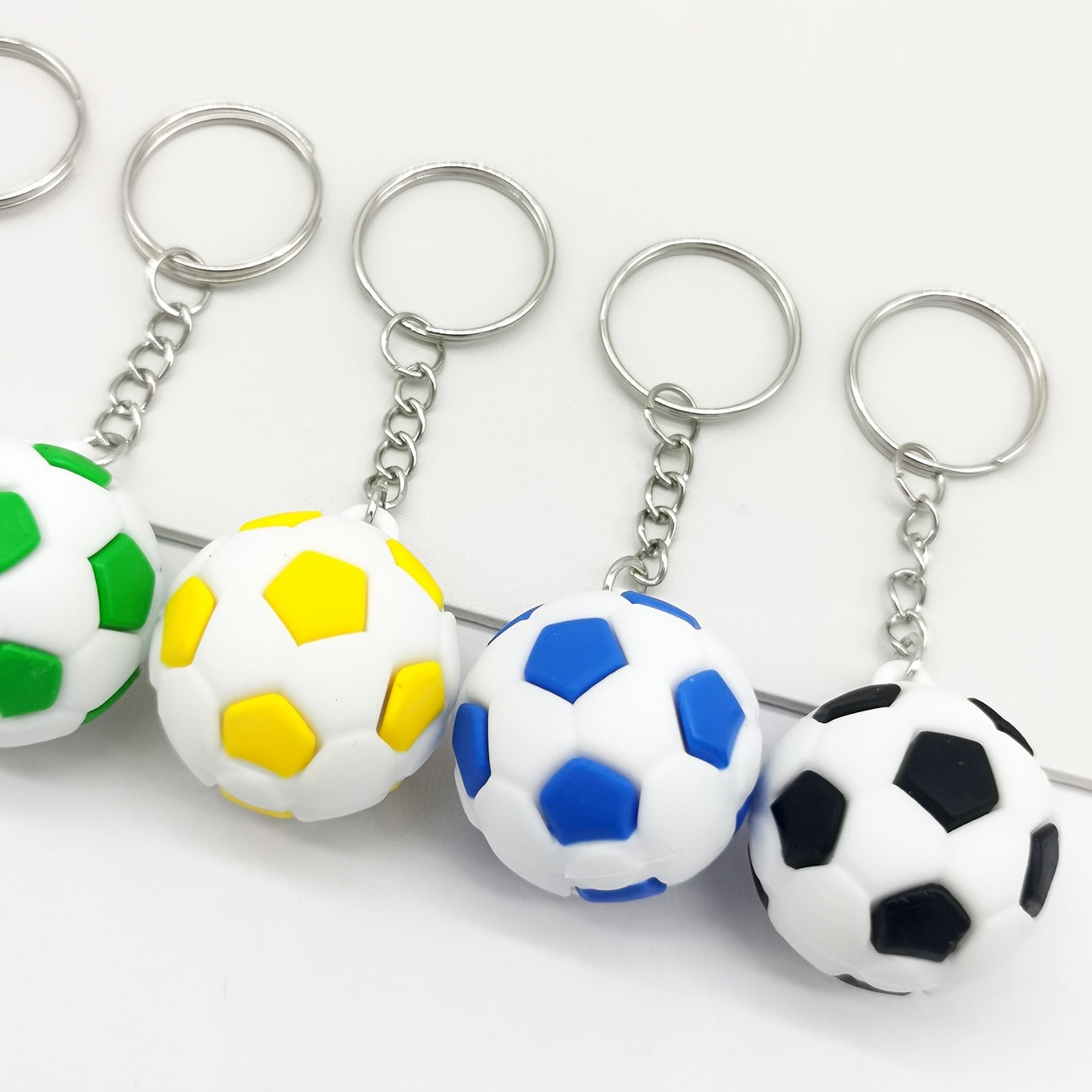 Conjunto de 6 llaveros de fútbol en PVC, colgantes y charms para bolsa