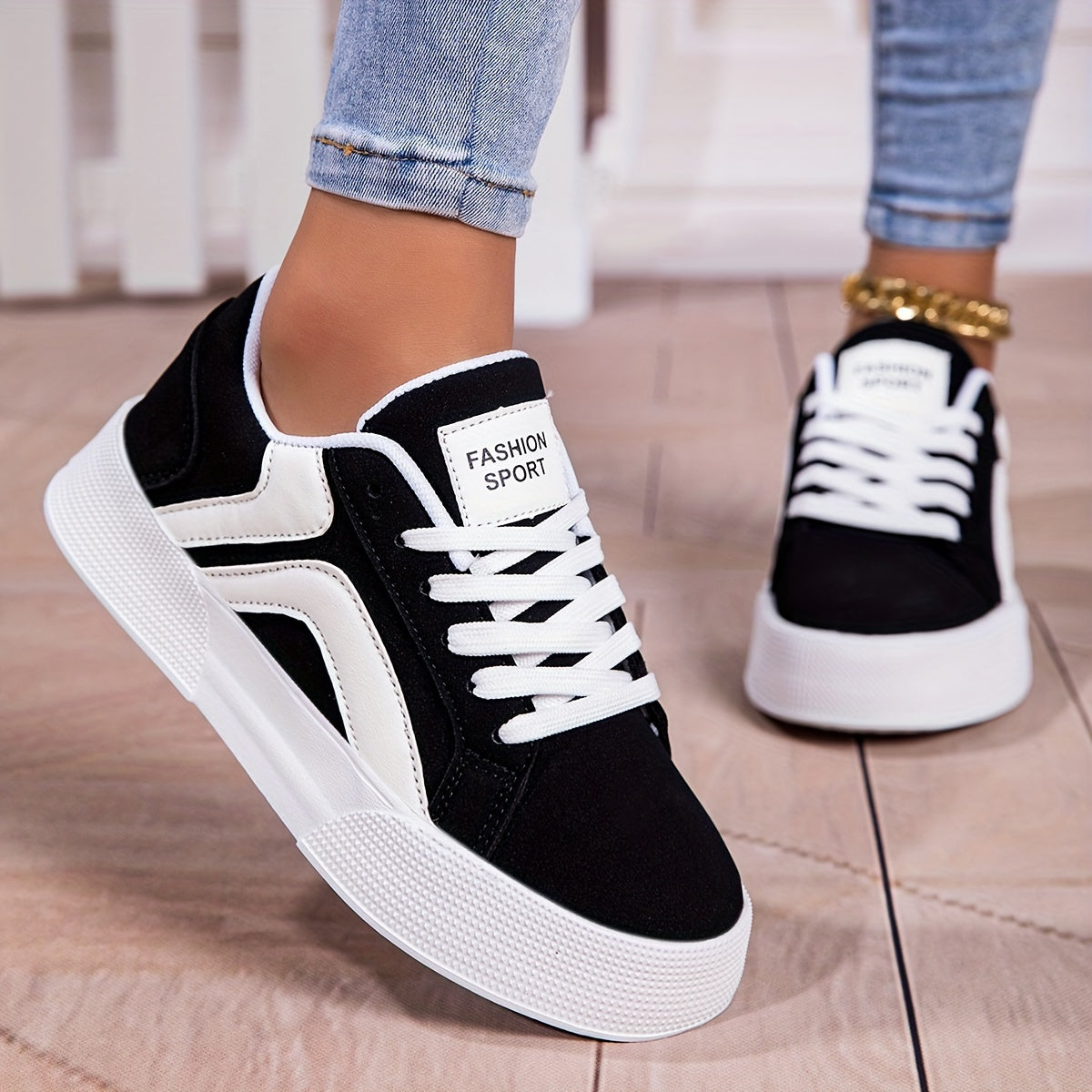 Women's Low Top Fashion Sneakers Solid Color Casual Skate Shoes with Thick Sole