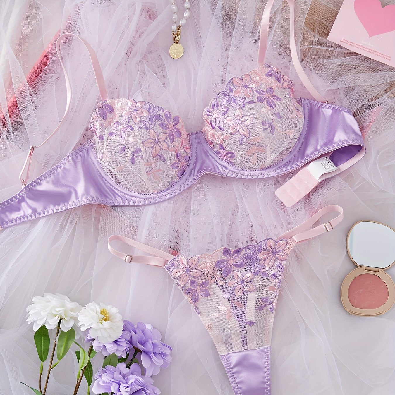 Women's Sexy Lingerie Set with Flower Design Bra and Thong