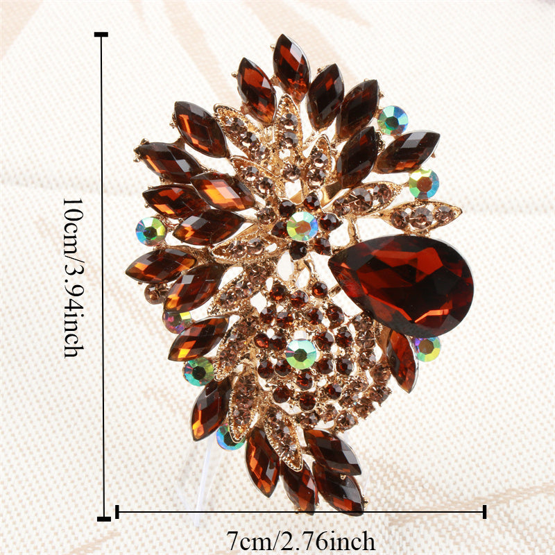 Luxurious Enamel Brooch with Rhinestones Elegant Badge Pin for Gifts