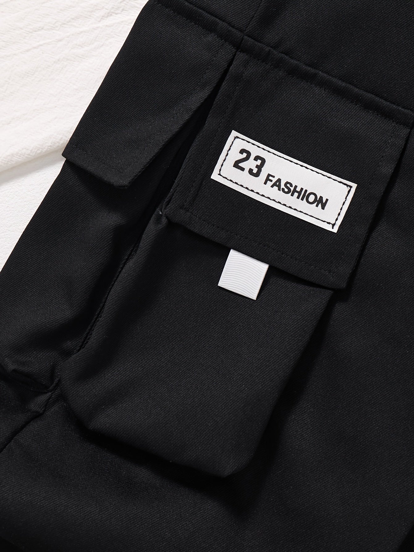 Boys Cargo Pants with Elastic Waist and Multi-Pocket Design in Durable Polyester for All Seasons