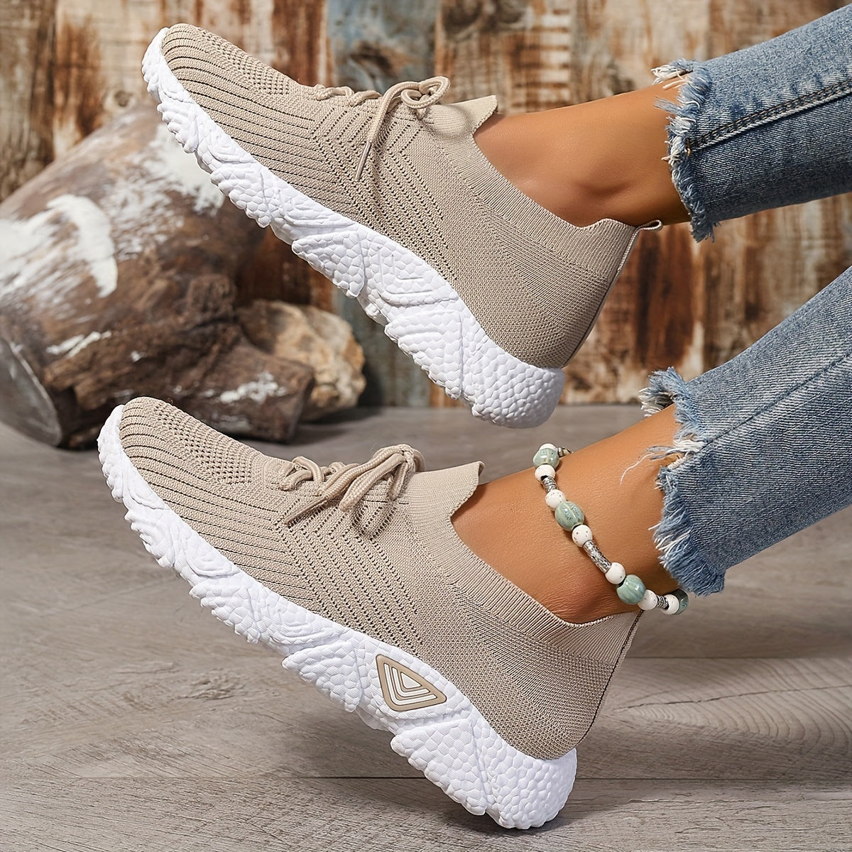 Women's Mesh Lace-Up Casual Sneakers Breathable Lightweight Running Shoes