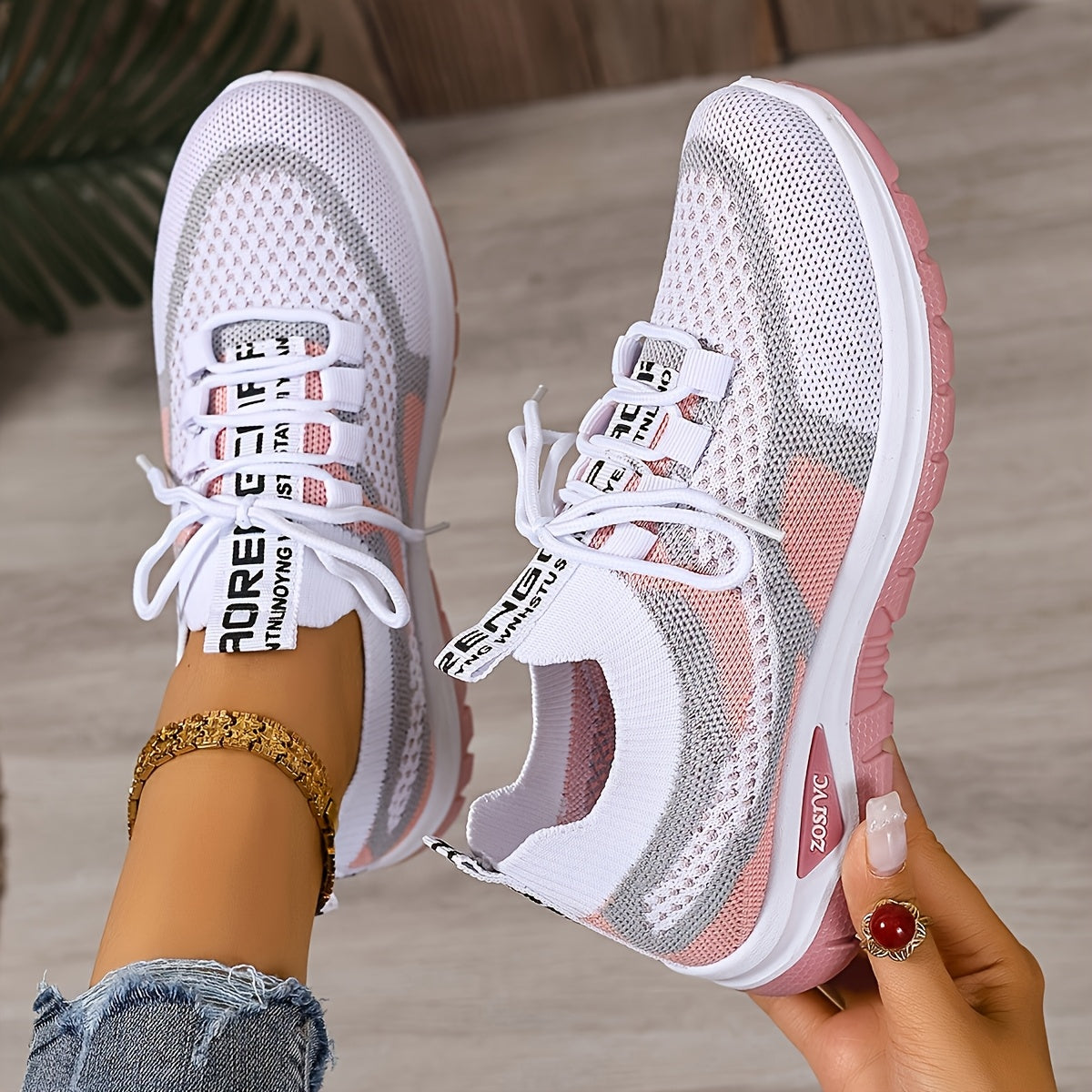 Women's Plus Size Lightweght Casual Sneakers with Gradient Color-Blocking and Breathable Fabric