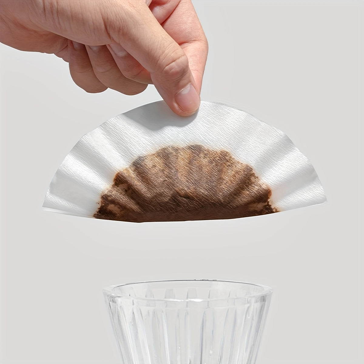 50 Pieces Household Coffee Cup Filter Paper Hand Brew Coffee Filter Lace Design 5.51cm by 4.5cm