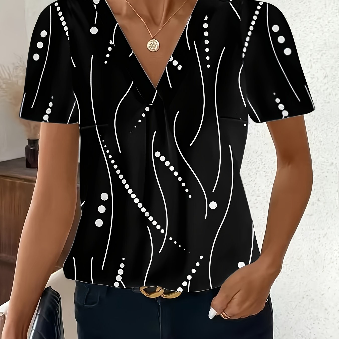 Women's V-Neck Blouse Lightweight Polyester Short Sleeve Pleated Summer Chic