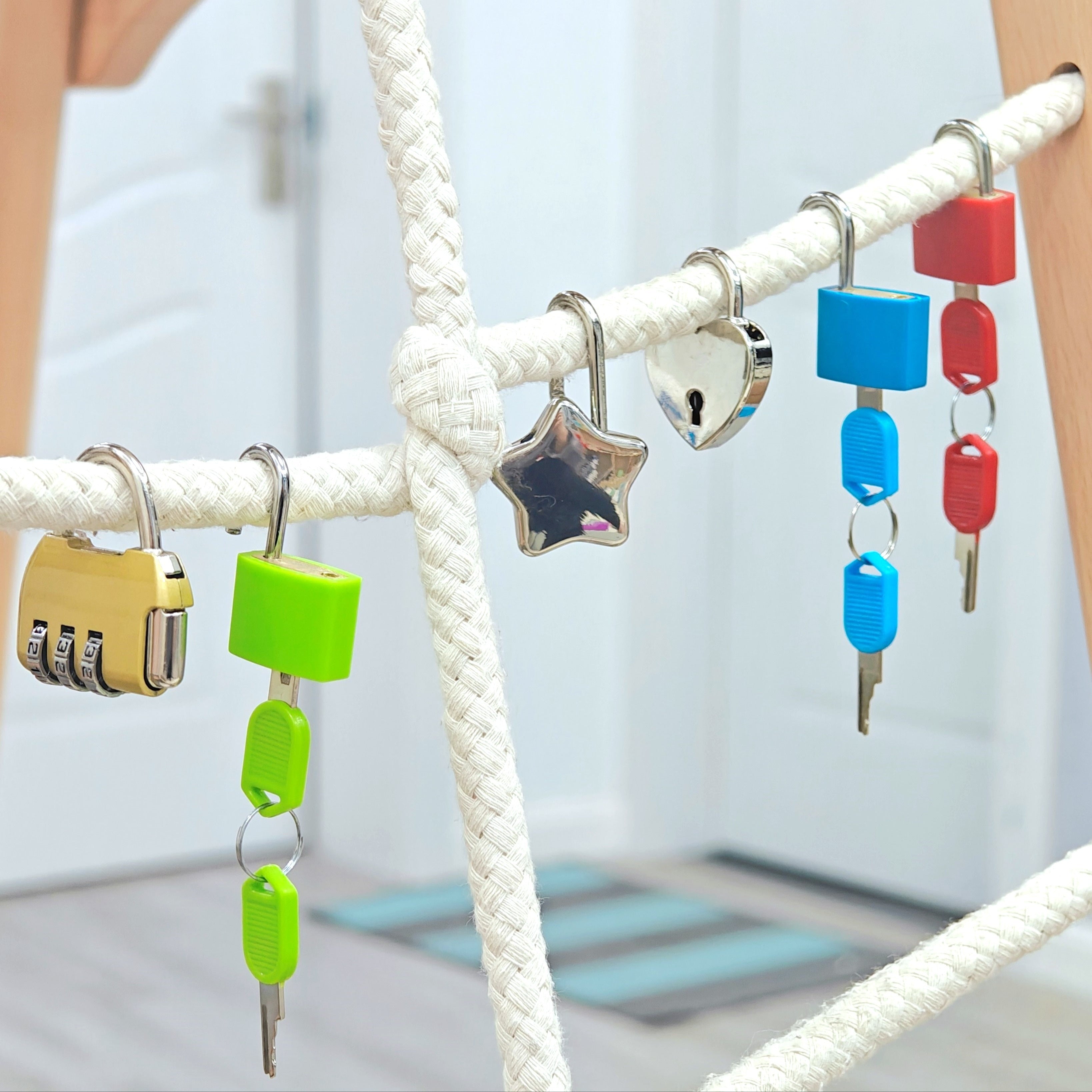 Ta'limiy O'yinchoqlar To'plami: 7 Ta Rangli Kalit va Kalitlar Bilan O'qing va O'rganing - Shaklni Anglash, Turli Formalar, Uyda O'qish uchun Mukammal Sovg'a