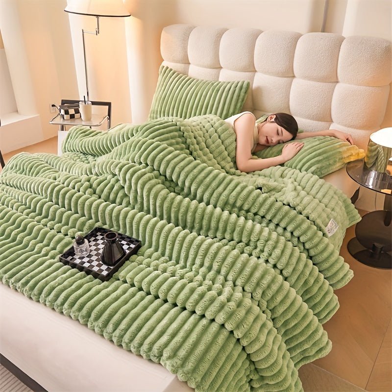 Striped Faux Fur Throw Blanket Cozy Knitted Polyester Bedspread for Sofa and Travel