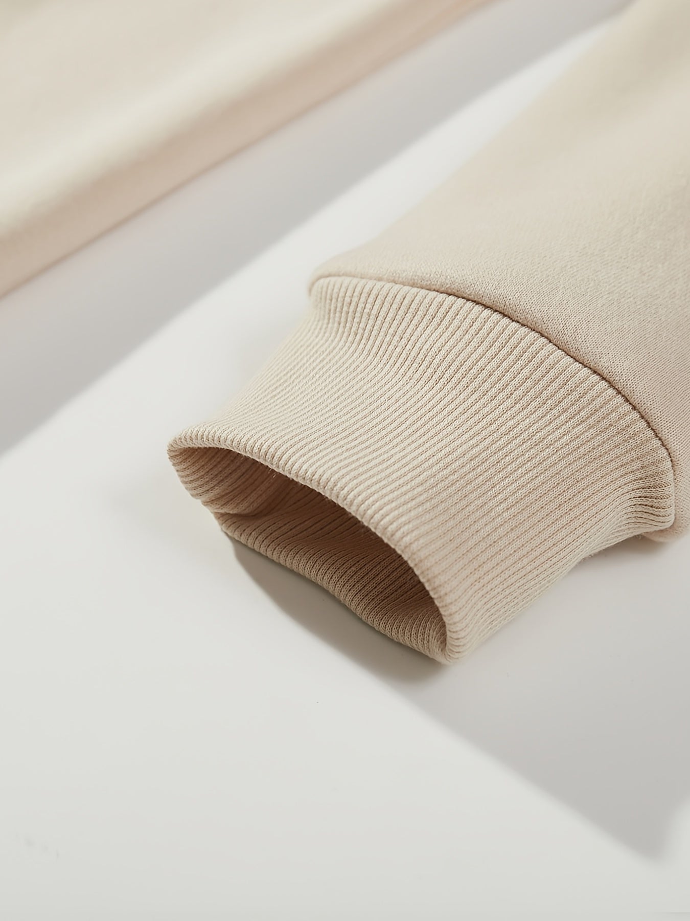 Men's Solid Color Polyester Hoodie Long Sleeve Casual Pullover with Pocket