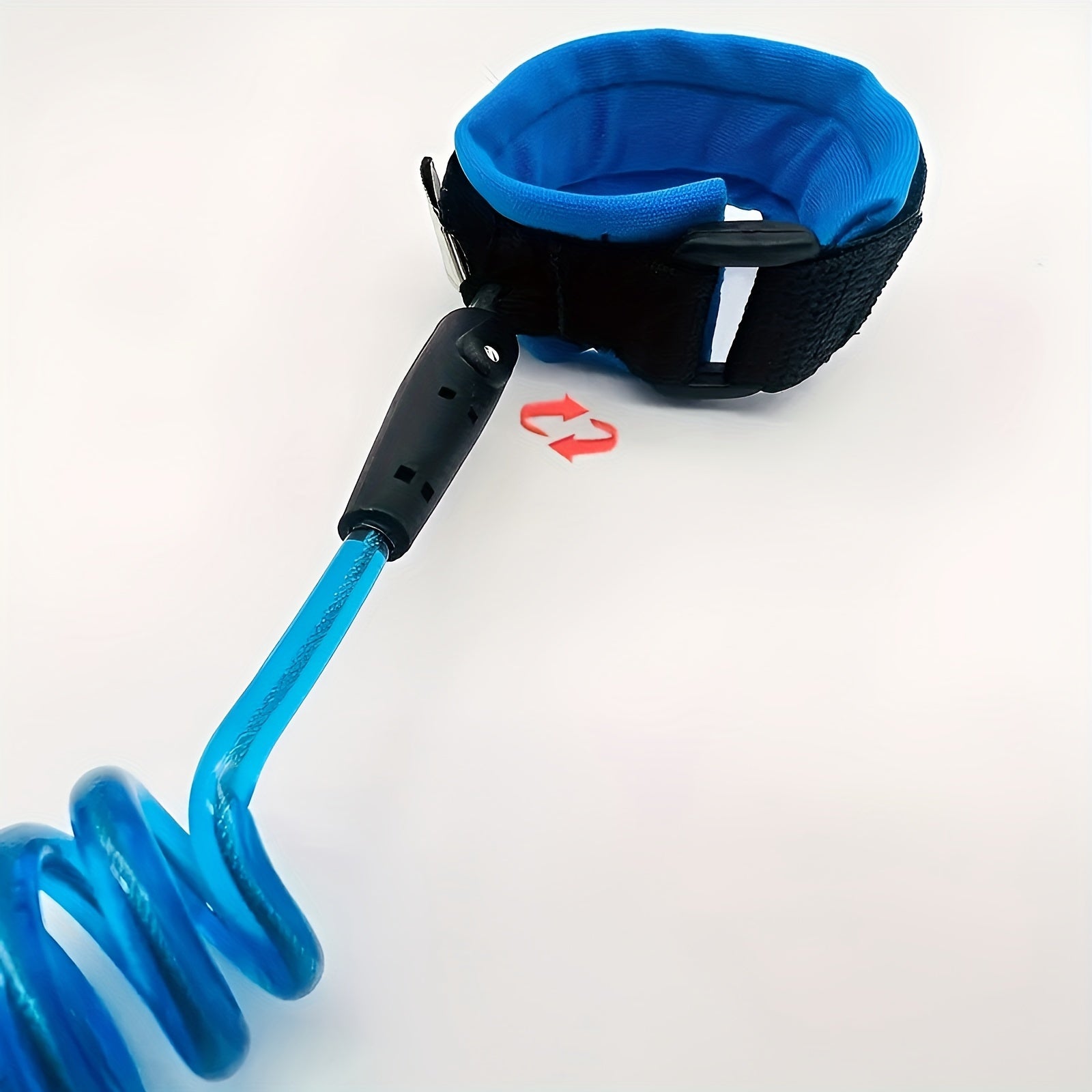 Bolalar uchun xavfsizlik bilaguti va tortish simi bilan bolani izlash va yo'qotishni oldini olish