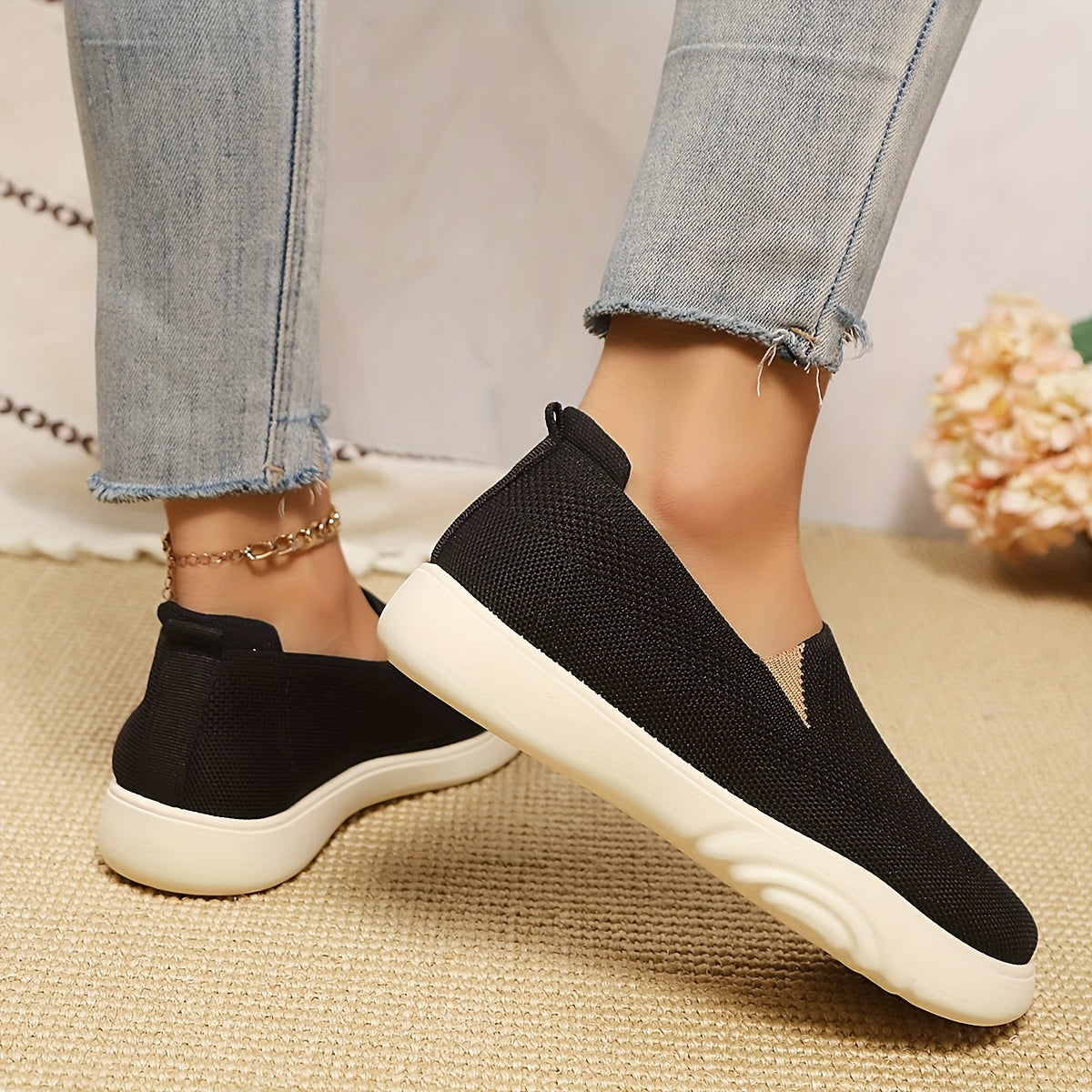 Women's Breathable Knitted Sports Shoes Casual Comfortable Sneakers