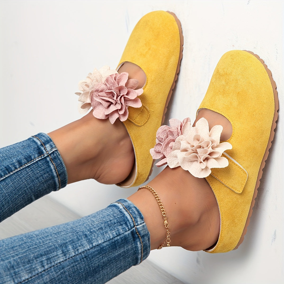 Women’s Floral Slip-On Mule Shoes with EVA Sole, Soft Pink Fabric