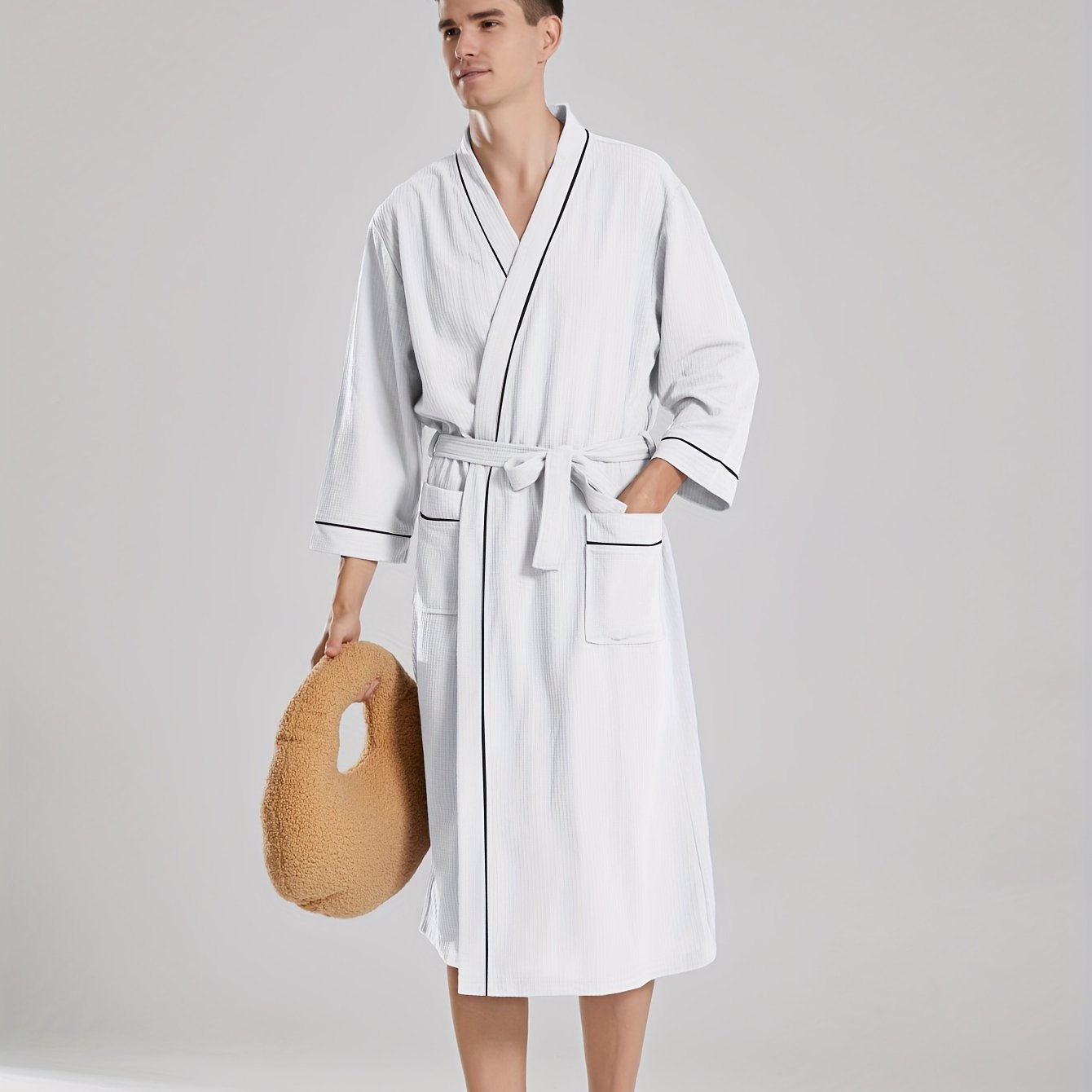 Unisex Japanese-Style Waffle Weave Bathrobe with Pockets and Belt for All-Season Comfort