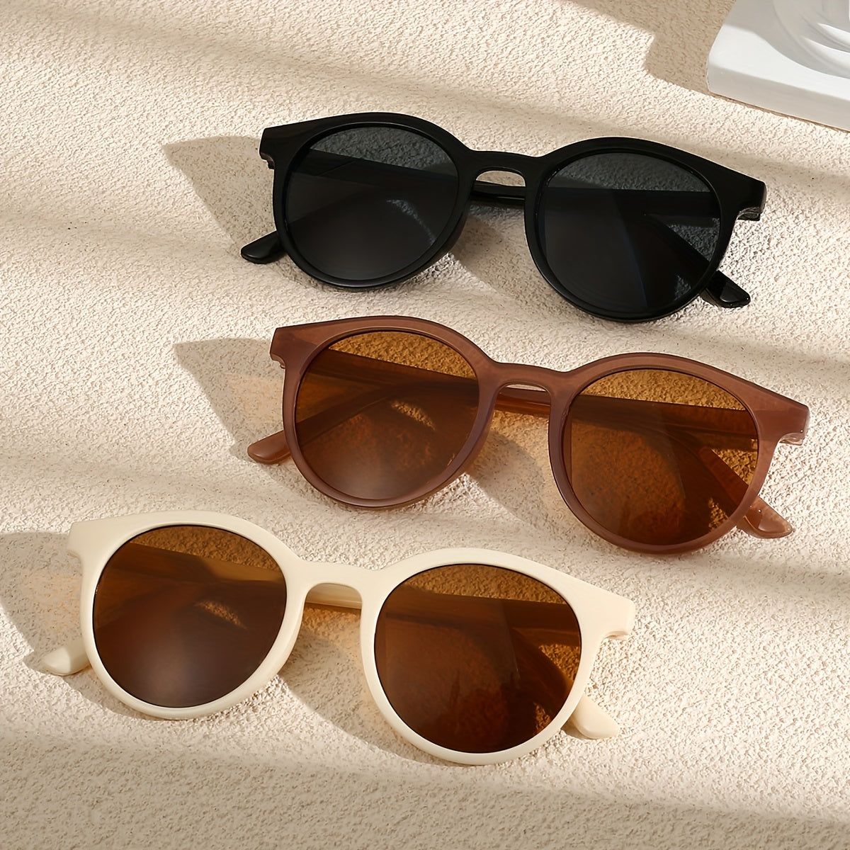 Set of 3 Unisex Round Sunglasses with Anti-Glare Lenses for Casual Fashion and Beach Parties