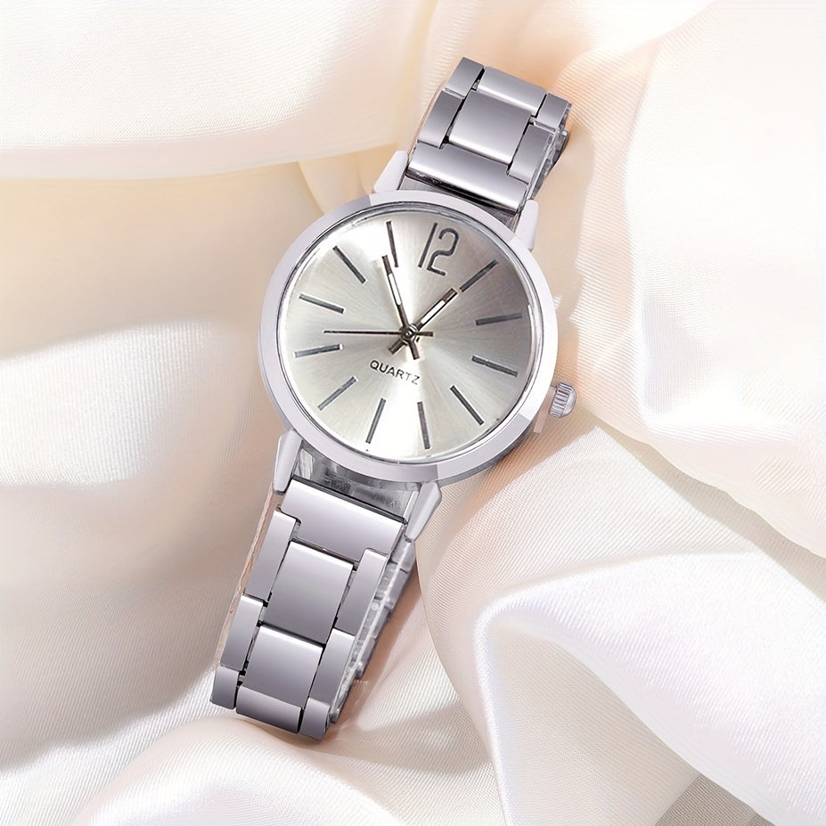 Women's Elegant Silver Watch with Leather Strap and Minimalist Design